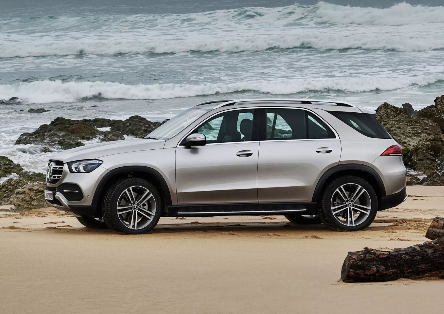 Mesin dan Pedal Rem Berpotensi Rusak, Mercedes-Benz Recall GLE dan GLS (Carscoops)