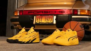 Sepatu Hasil Kolaborasi Porsche dengan Puma (Motor1)