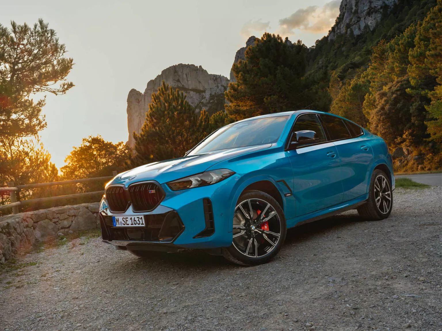 Layar Instrumen Bisa Bikin Celaka, BMW Recall X5 dan X7