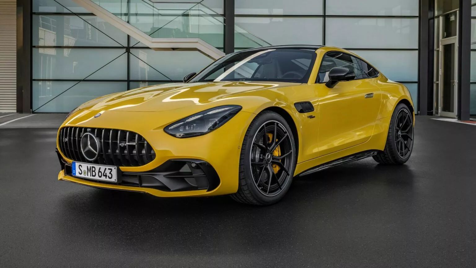 Mercedes-AMG Siapkan GT Versi Murah, Fitur Apa Saja yang Disunat?