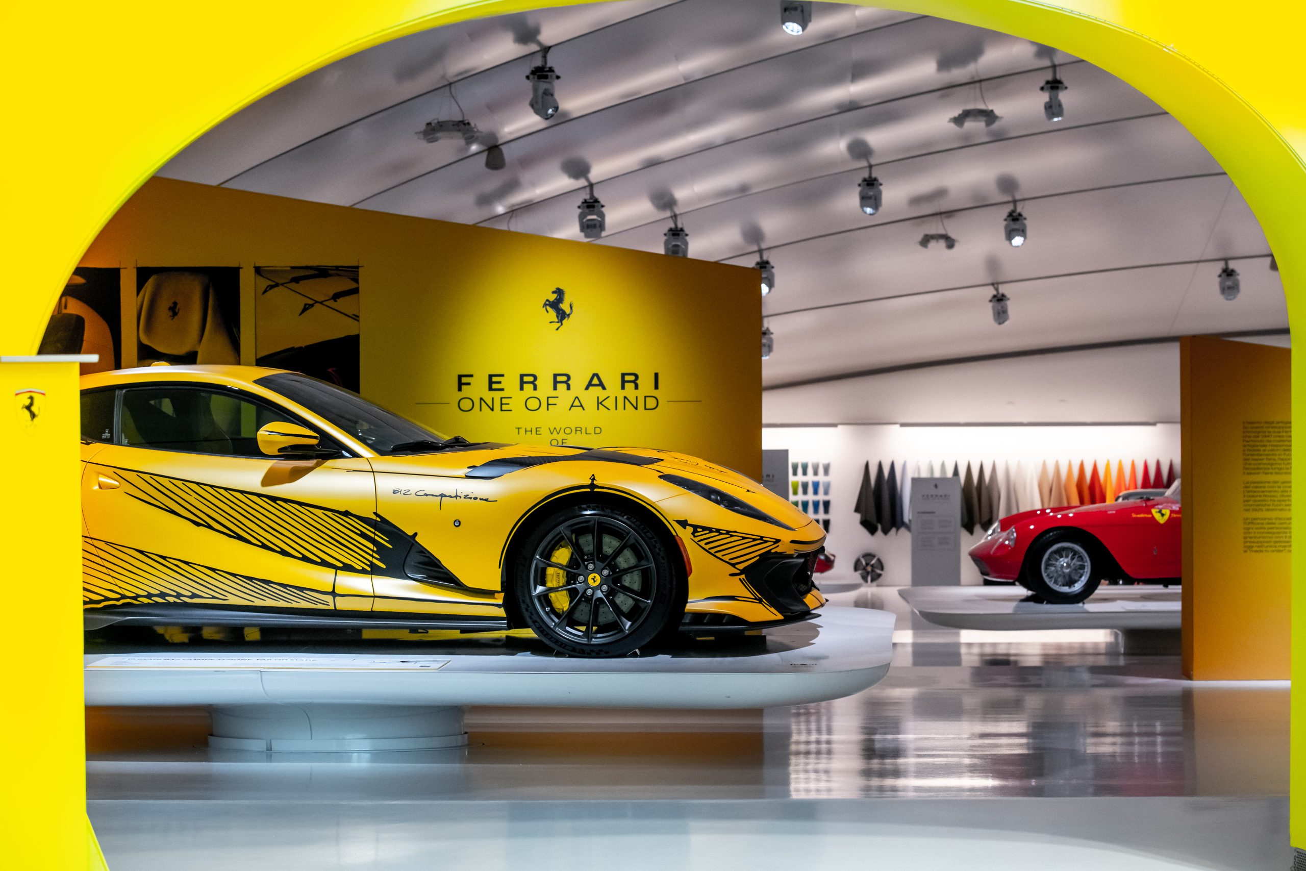 Ferrari 812 Competizione Tailor Made