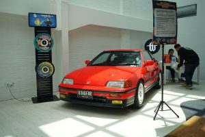 Honda CRX dibawa oleh Turbo Bastard Wheel