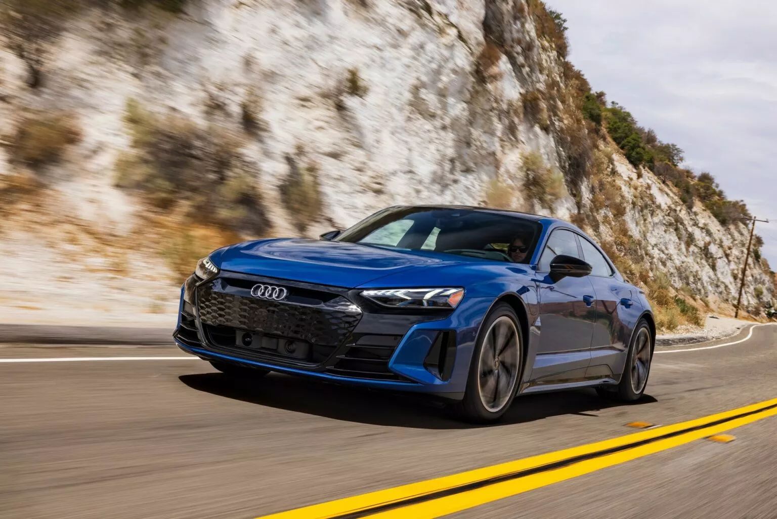 Baterai Bermasalah, Audi Recall Mobil Listrik e-tron GT