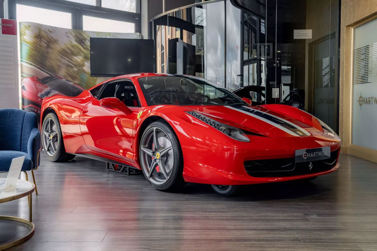 Mewah, Simulator Balap Mobil Ini Gunakan Ferrari Asli