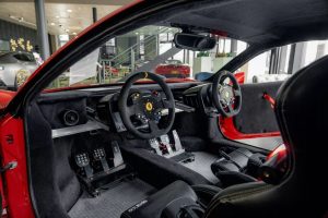 Simulator Balap Mobil (Carscoops)