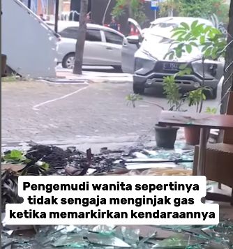 Setelah Tabrak Porsche, Mitsubishi Xpander Hantam Cafe