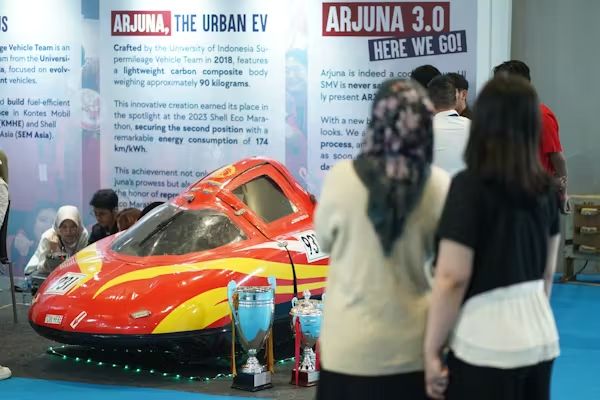Hari Kedua PEVS 2024 Jadi Momen Pengukuhan Komitmen berbagai Brand