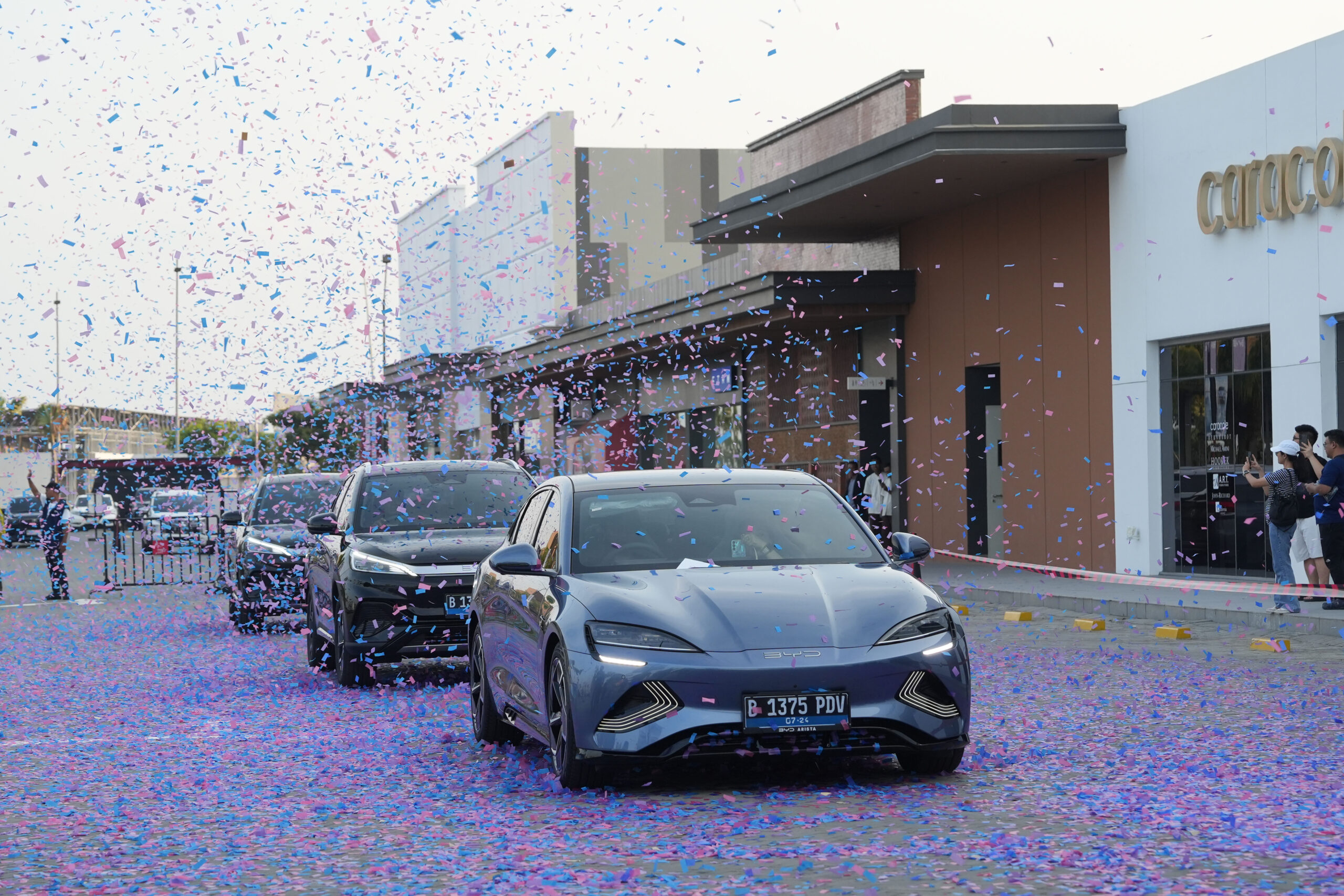 BYD Mulai Kirim 1000 Unit Mobil Listrik ke Konsumen