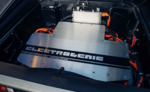 Modifikasi DeLorean DMC-12