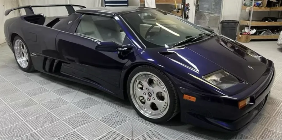 John Cena Akhirnya Bisa Nikmati Lamborghini Replika Miliknya