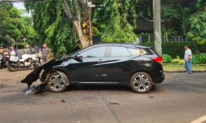 Porsche Taycan Vs Honda HR-V (X:ringgicahyoo)