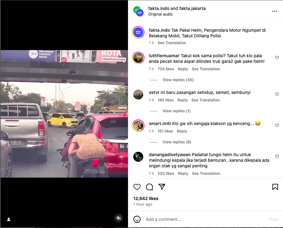 Tak Pakai Helm, Pengendara Motor Nekat Sembunyi di Belakang Mobil