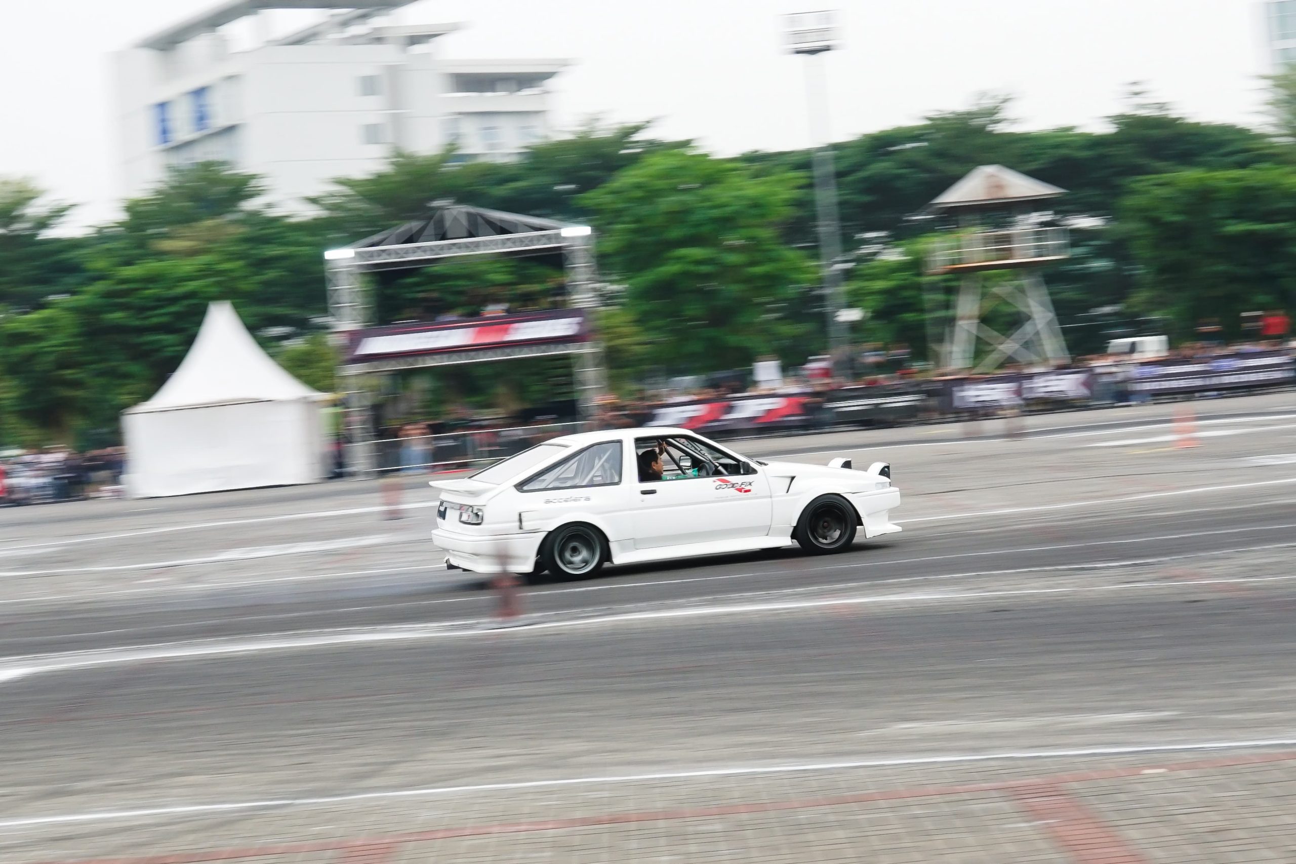 Keiichi Tsuchiya Pukau Pengunjung dengan Aksi Drifting dalam Kolaborasi Spektakuler IDS x IMX 2024