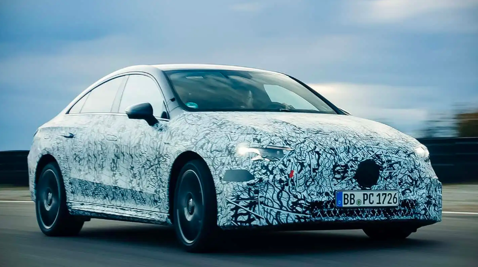 Belum Diluncurkan, Mobil Listrik Mercedes Benz CLA Kalahkan Rekor Porsche Taycan