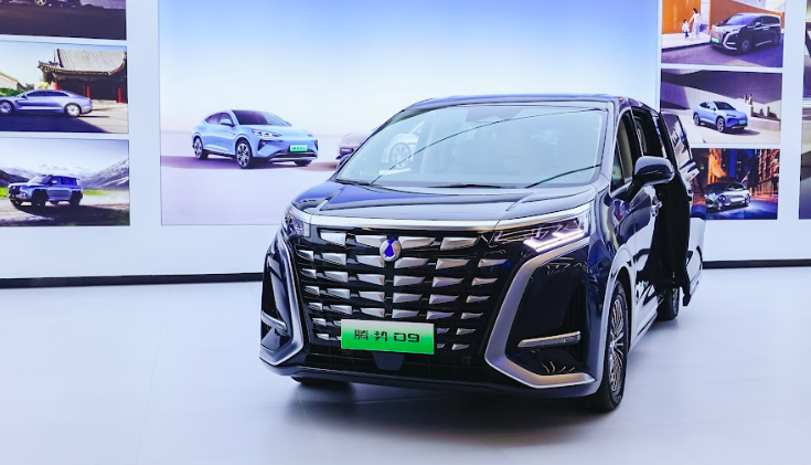 BYD Bakal Bawa Sub-brand Premium Denza ke Indonesia