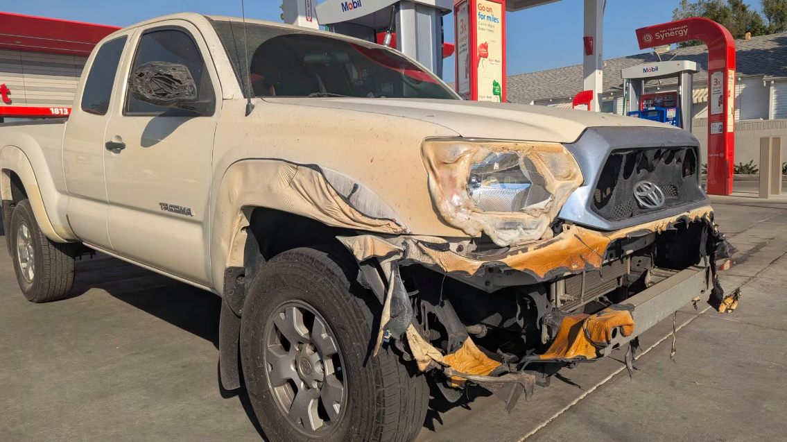 Pikap Toyota Ini Selamat dari Kebakaran Los Angeles