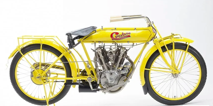 Hanya Ada 14 di Dunia, Motor Cyclone V-twin Kuno Laku dengan Harga Fantastis
