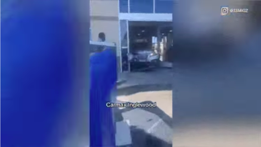 Pemilik Subaru Kesal Ditawar Sadis, Obrak-Abrik Showroom Mobil